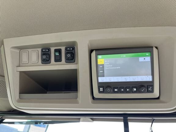 2024 John Deere 8RT 370 Equipment Image0