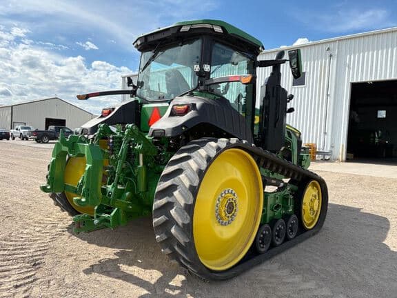 Image of John Deere 8RT 370 equipment image 4