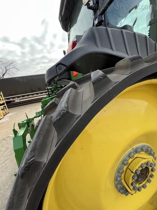 Image of John Deere 8RT 370 equipment image 4