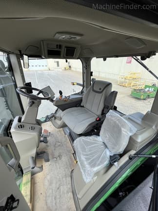 Image of John Deere 8RT 370 equipment image 3