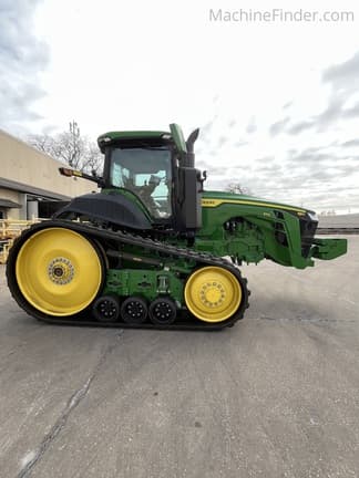 Image of John Deere 8RT 370 equipment image 2