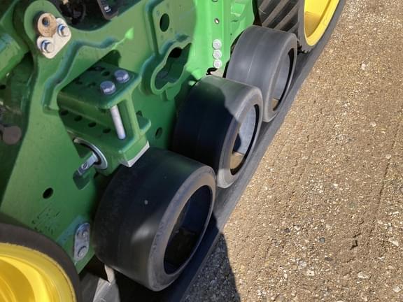 Image of John Deere 8RT 370 equipment image 4