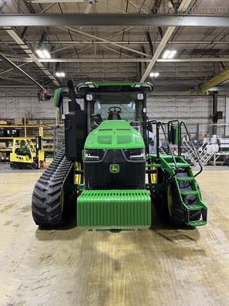 Image of John Deere 8RT 370 equipment image 4