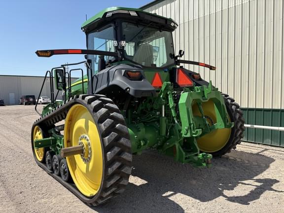 Image of John Deere 8RT 370 equipment image 4