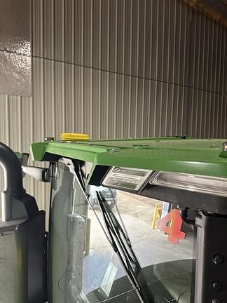 Image of John Deere 8RT 370 equipment image 4