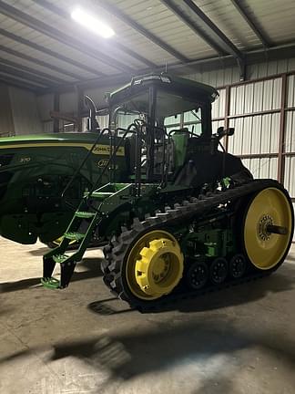 Image of John Deere 8RT 370 equipment image 2