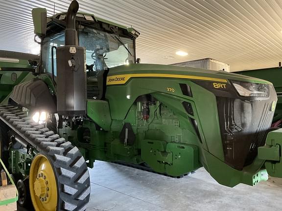 Image of John Deere 8RT 370 equipment image 1