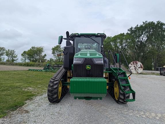 Image of John Deere 8RT 370 equipment image 2