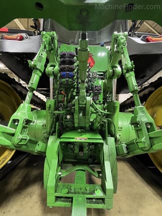 Image of John Deere 8RT 370 equipment image 4