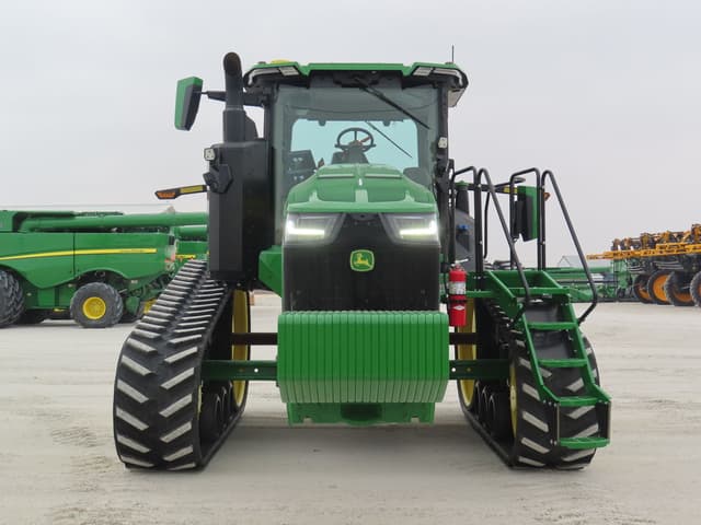 Image of John Deere 8RT 370 equipment image 3