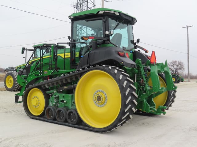 Image of John Deere 8RT 370 equipment image 4