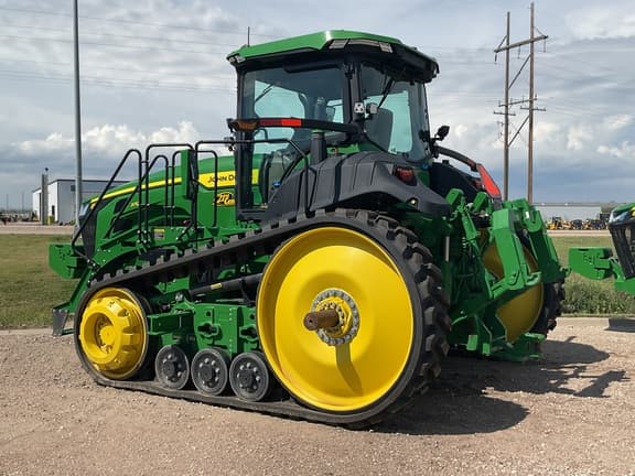 Image of John Deere 8RT 370 equipment image 2