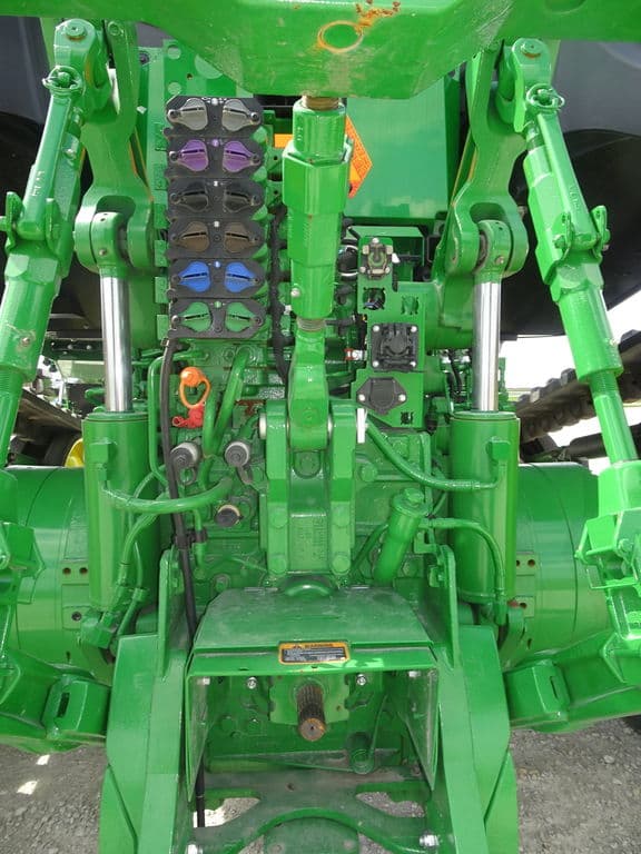 Image of John Deere 8RT 370 equipment image 4
