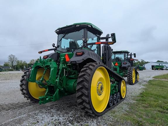 Image of John Deere 8RT 370 equipment image 3