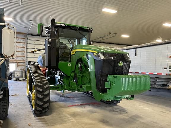 Image of John Deere 8RT 370 equipment image 1