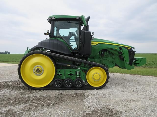 Image of John Deere 8RT 370 equipment image 4