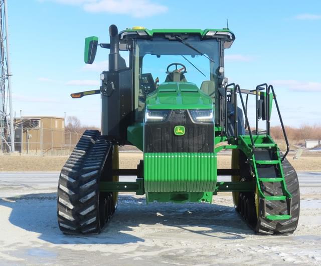 Image of John Deere 8RT 370 equipment image 4