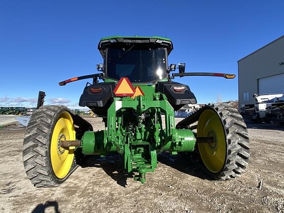 Image of John Deere 8RT 370 equipment image 3