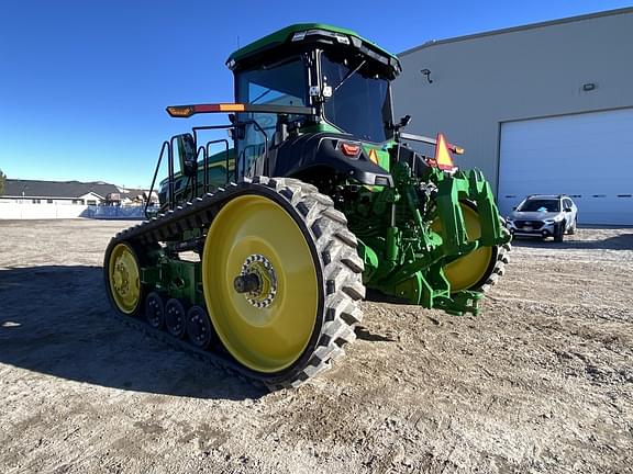 Image of John Deere 8RT 370 equipment image 2