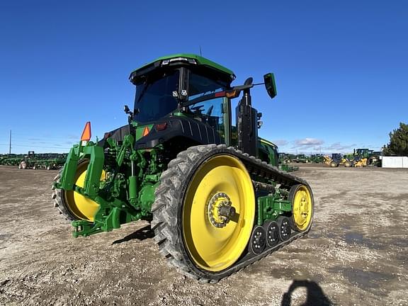 Image of John Deere 8RT 370 equipment image 4