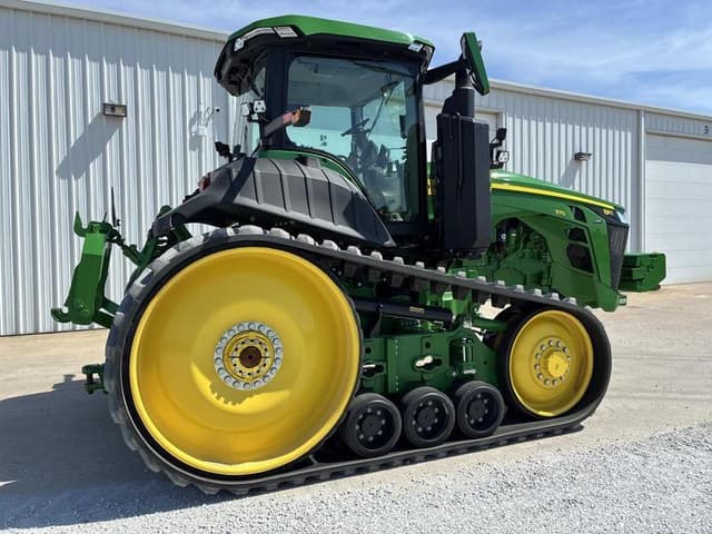 Image of John Deere 8RT 370 equipment image 2