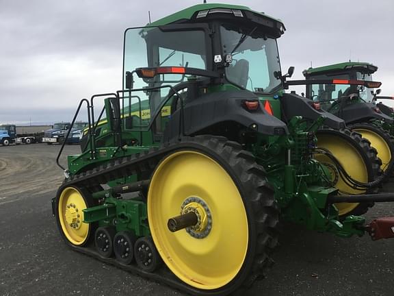 Image of John Deere 8RT 370 equipment image 2