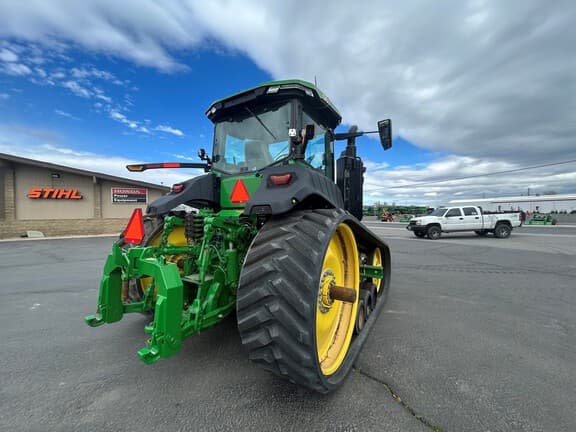 Image of John Deere 8RT 370 equipment image 4