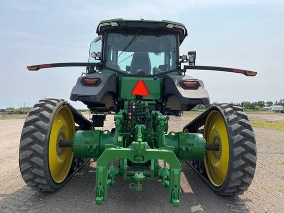 Image of John Deere 8RT 370 equipment image 3