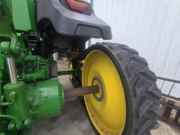 Image of John Deere 8RT 410 equipment image 3