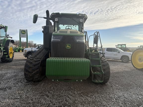 Image of John Deere 8RT 410 equipment image 2