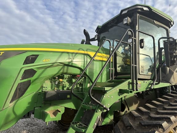 Image of John Deere 8RT 410 equipment image 4