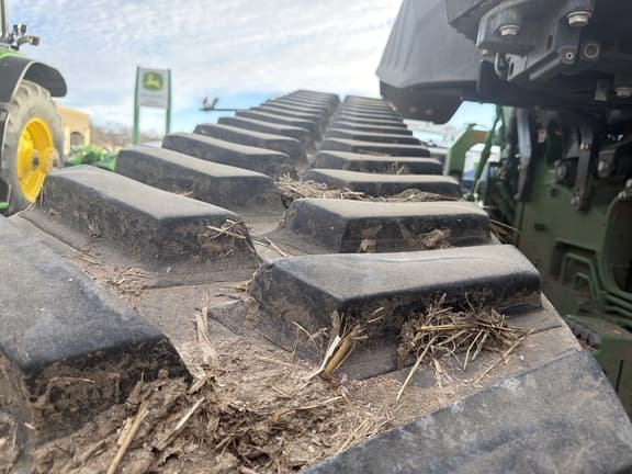 Image of John Deere 8RT 410 equipment image 3