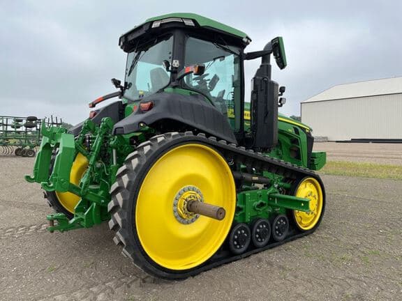Image of John Deere 8RT 410 equipment image 4