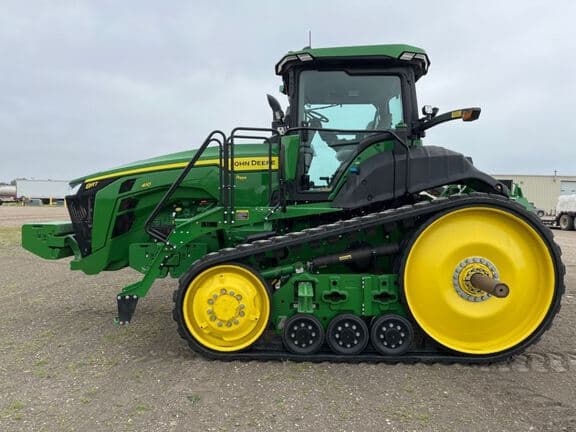 Image of John Deere 8RT 410 equipment image 2