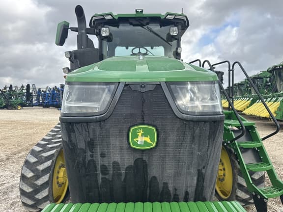 Image of John Deere 8RT 410 equipment image 2