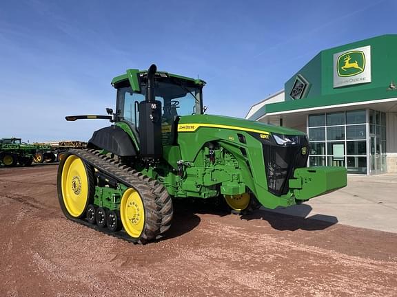 Image of John Deere 8RT 410 equipment image 2