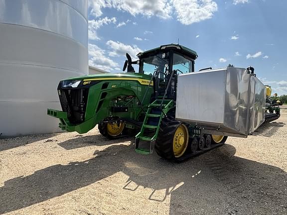 Image of John Deere 8RT 410 equipment image 2