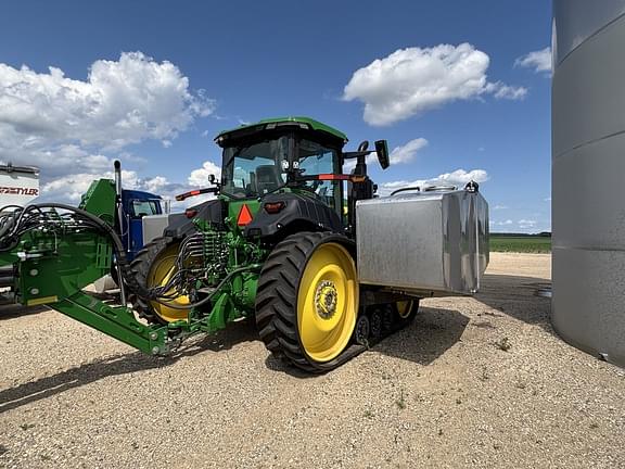 Image of John Deere 8RT 410 equipment image 3