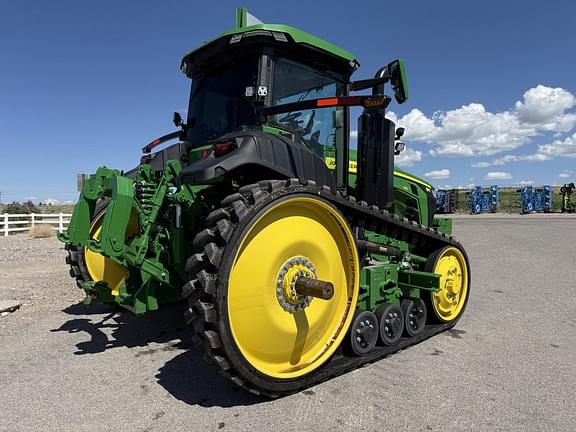 Image of John Deere 8RT 410 equipment image 4