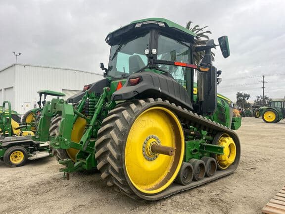 Image of John Deere 8RT 410 equipment image 4