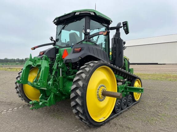 Image of John Deere 8RT 410 equipment image 4