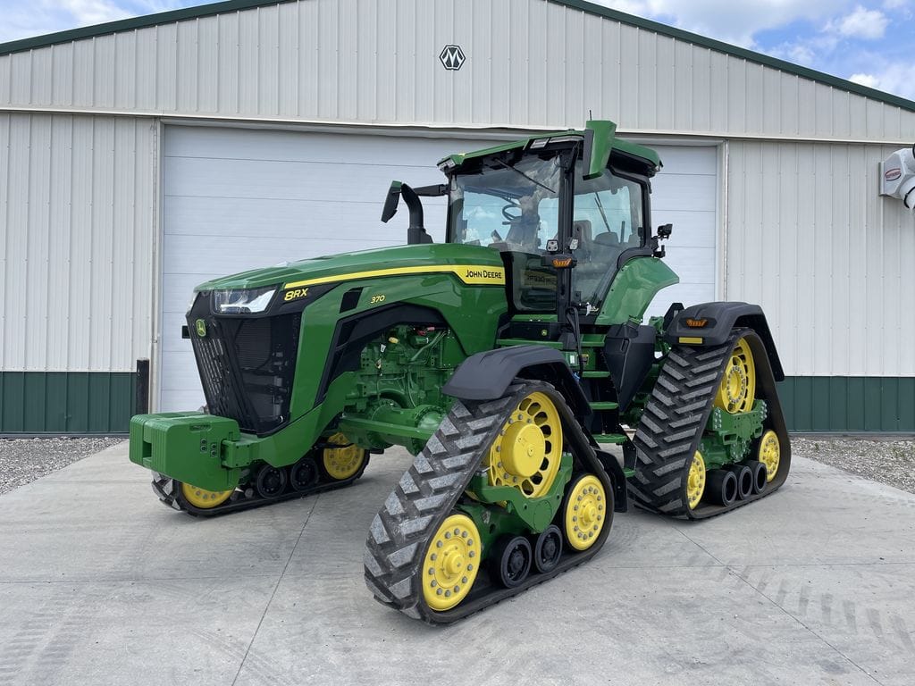 2024 John Deere 8RX 370 Equipment Image0