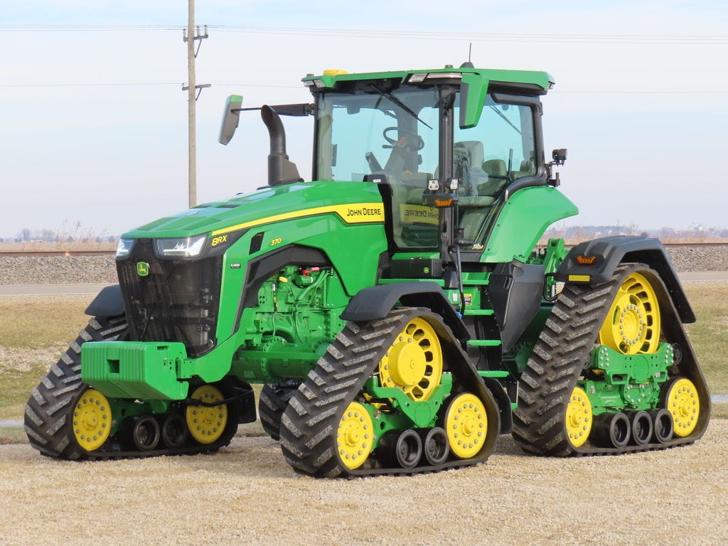2024 John Deere 8RX 370 Equipment Image0