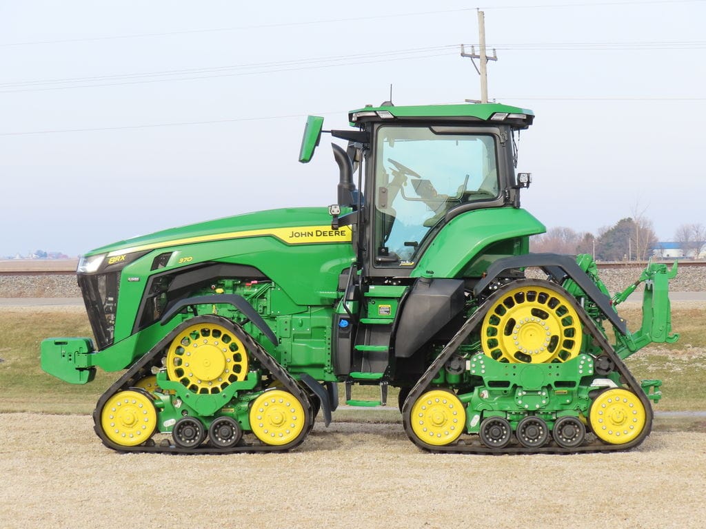 2024 John Deere 8RX 370 Equipment Image0