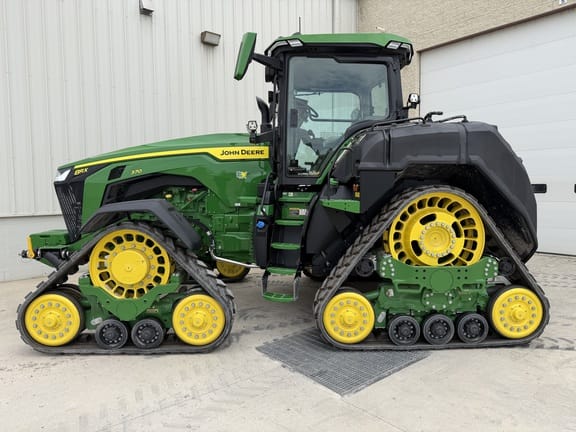 2024 John Deere 8RX 370 Equipment Image0
