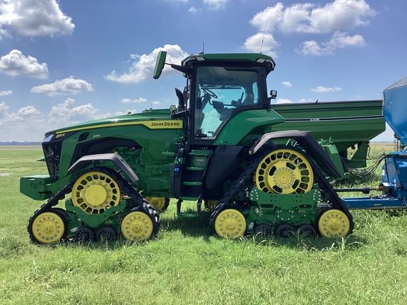 2024 John Deere 8RX 370 Equipment Image0