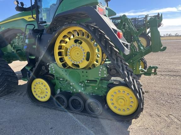 Image of John Deere 8RX 410 equipment image 4