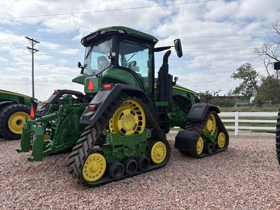 Image of John Deere 8RX 410 equipment image 2