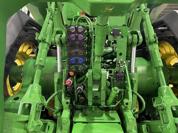 Image of John Deere 8RX 410 equipment image 4