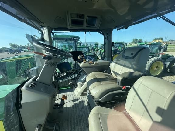Image of John Deere 8RX 410 equipment image 4